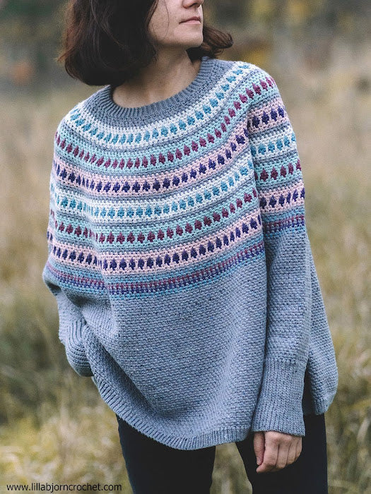 Polar Swoncho: FREE crochet pattern