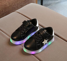 2018 high quality LED breathable lighted children casual shoes Hook&Loop fashion baby girls boys sneakers solid shoes kids